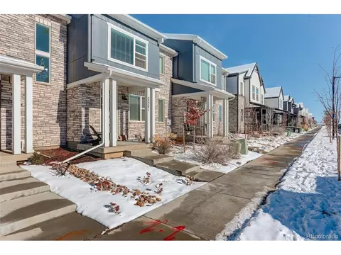 22241 E 7th Pl, Aurora, CO 80018 photo 2