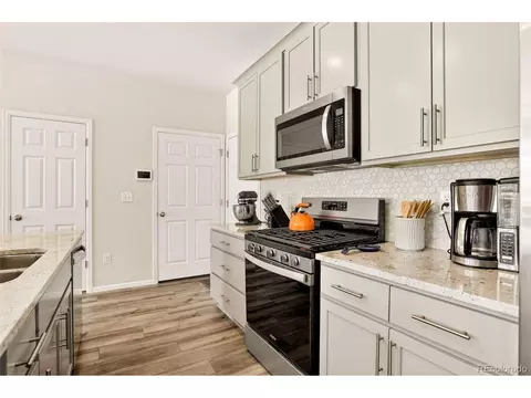 22241 E 7th Pl, Aurora, CO 80018 photo 11