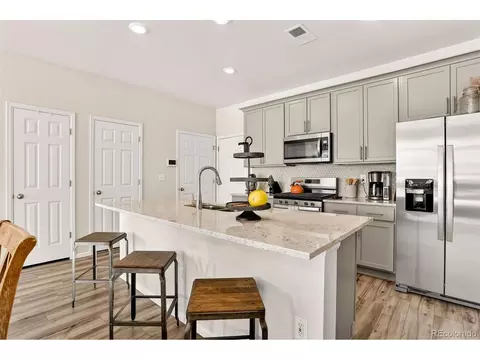 22241 E 7th Pl, Aurora, CO 80018 photo 8