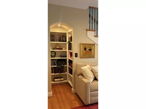 950 S Elizabeth St, Denver, CO 80209