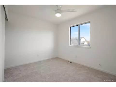 4826 Carson St, Denver, CO 80239 photo 14