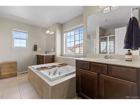 Bath - 10039 Buttesfield St, Firestone, CO 80504 photo 2 of 7