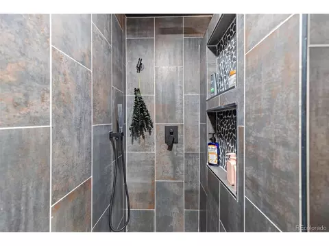 Bath - 10039 Buttesfield St, Firestone, CO 80504 photo 7 of 7