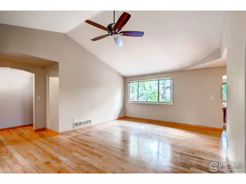 627 Munson Ct, Berthoud, CO 80513 photo 4