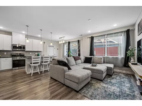 9992 W Victoria Pl #101, Littleton, CO 80127
