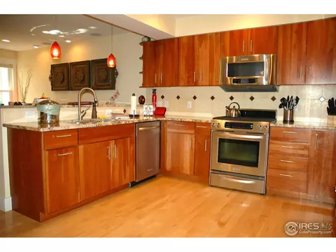 500 Pearl St #B, Boulder, CO 80302 photo 4