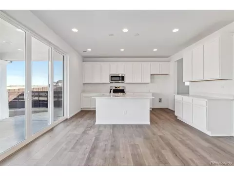 27555 E Byers Pl, Aurora, CO 80018 photo 13