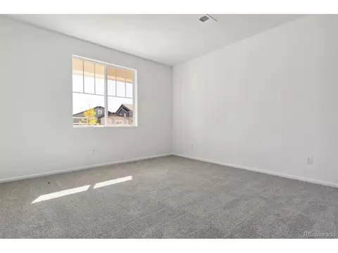 27555 E Byers Pl, Aurora, CO 80018 photo 5