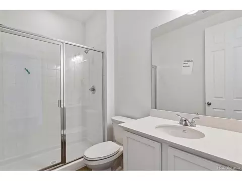 27555 E Byers Pl, Aurora, CO 80018 photo 6