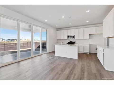 27555 E Byers Pl, Aurora, CO 80018 photo 12