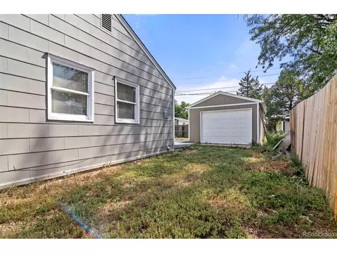 930 Macon St, Aurora, CO 80010 photo 18