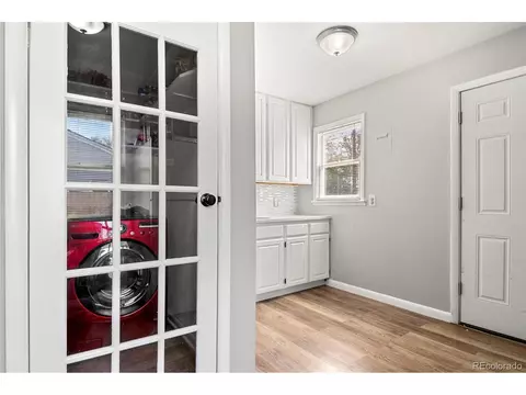 930 Macon St, Aurora, CO 80010 photo 14