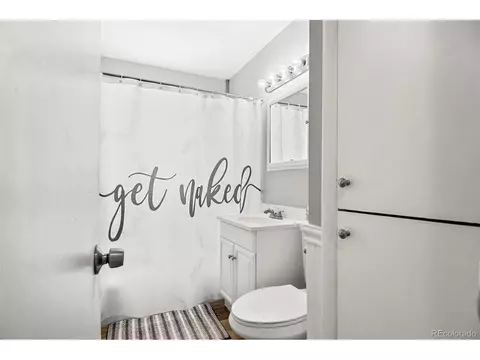 930 Macon St, Aurora, CO 80010 photo 6