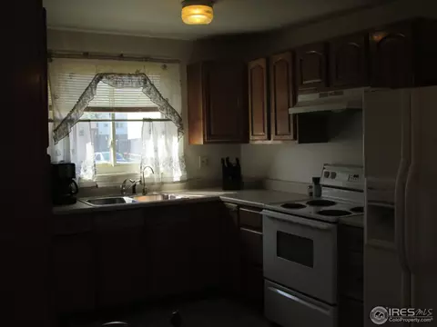 5116 Dillon St, Denver, CO 80239 photo 4