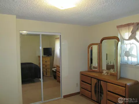 5116 Dillon St, Denver, CO 80239 photo 10
