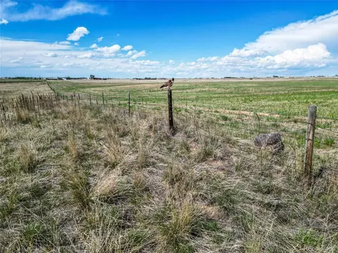 638 S Manila Rd, Bennett, CO 80102 photo 7