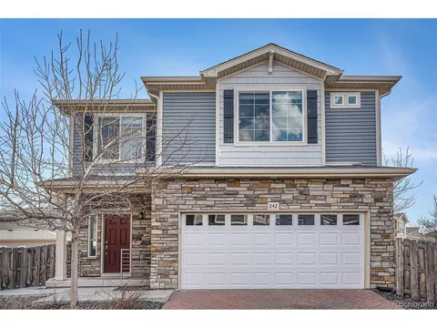242 S Oak Hill St, Aurora, CO 80018
