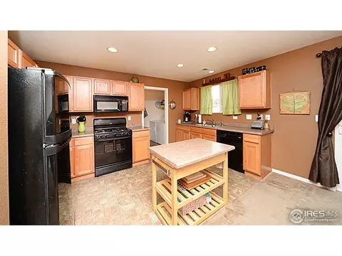 6104 E 137th Ave, Thornton, CO 80602 photo 2