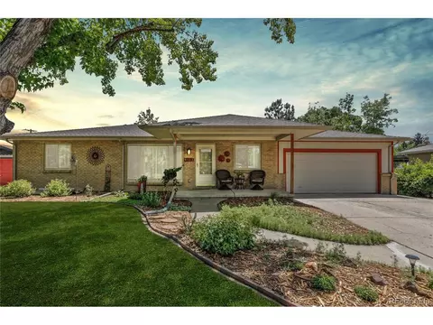 2310 Bell Ct, Lakewood, CO 80215