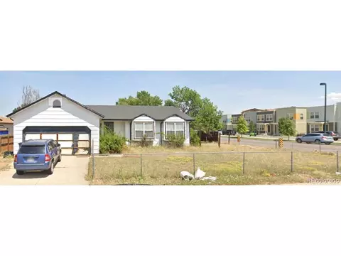 15131 Mitchell Pl, Denver, CO 80239 photo 1