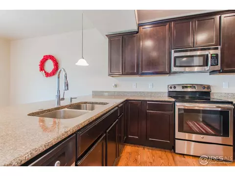 652 N 16th Way, Brighton, CO 80601 photo 2