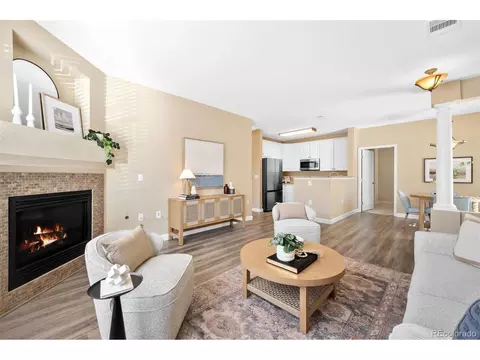 4054 S Crystal Cir #101, Aurora, CO 80014