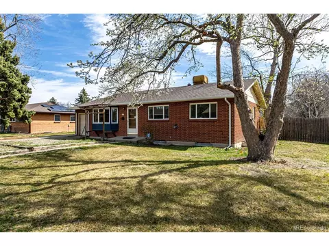 40 Dover St, Lakewood, CO 80226