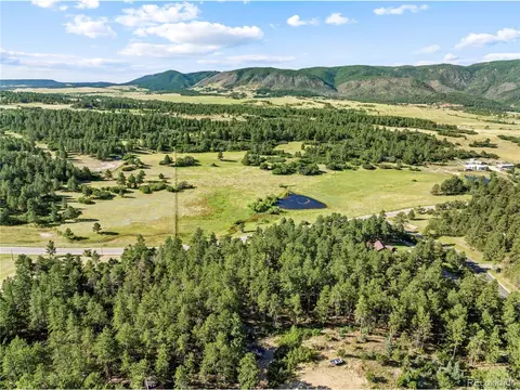 2251 Perry Park Ave, Larkspur, CO 80118
