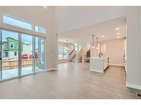 9964 E 63rd Pl, Denver, CO 80238 photo 4