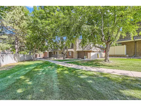 15593 E Wyoming Dr #D, Aurora, CO 80017