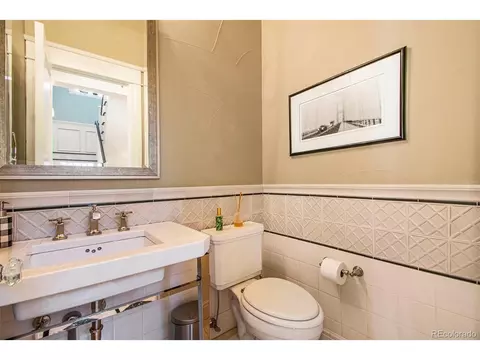 2015 Grape St, Denver, CO 80207 photo 21