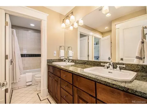2015 Grape St, Denver, CO 80207 photo 27