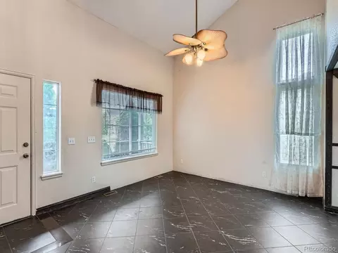 5553 Jasper St, Denver, CO 80239 photo 9