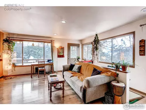 365 Lion Pt, Boulder, CO 80302 photo 2