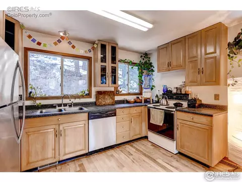365 Lion Pt, Boulder, CO 80302 photo 8