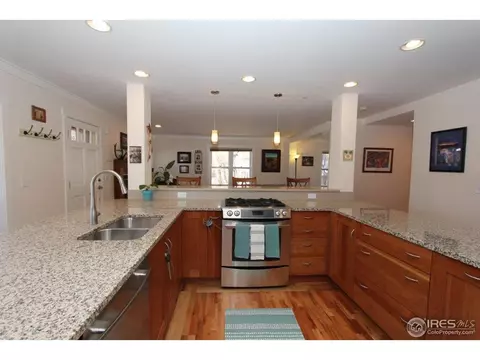 811 Hawthorn Ave, Boulder, CO 80304 photo 3
