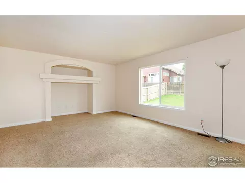 462 Frontier Ln, Johnstown, CO 80534 photo 5