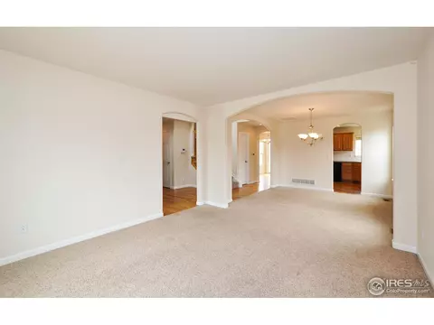 462 Frontier Ln, Johnstown, CO 80534 photo 2