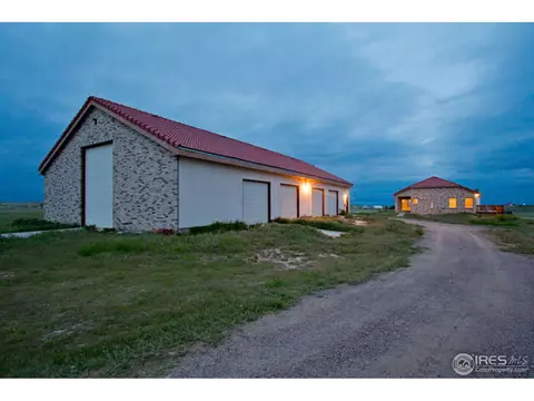 44882 E Iliff Trl, Bennett, CO 80102 photo 5