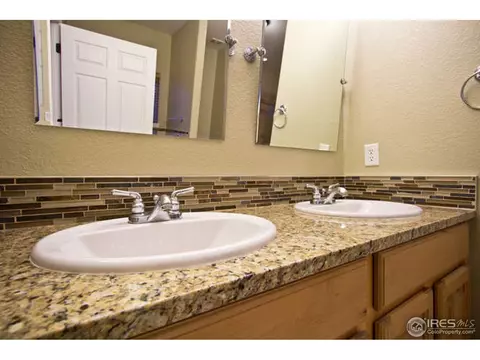 44882 E Iliff Trl, Bennett, CO 80102 photo 15