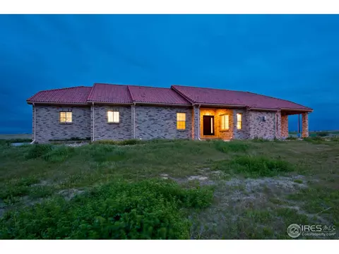 44882 E Iliff Trl, Bennett, CO 80102 photo 3