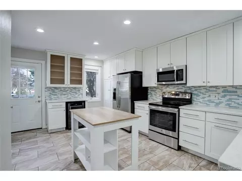 8978 W Dartmouth Pl, Lakewood, CO 80227