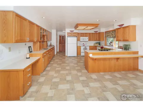 7740 Valleyview Cir, Windsor, CO 80550 photo 5