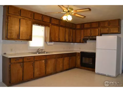 18266 Iris Dr, Sterling, CO 80751 photo 7