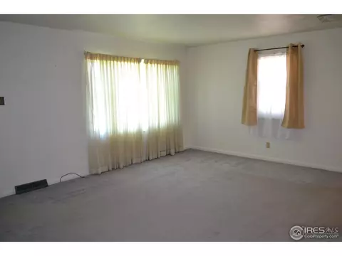 18266 Iris Dr, Sterling, CO 80751 photo 6