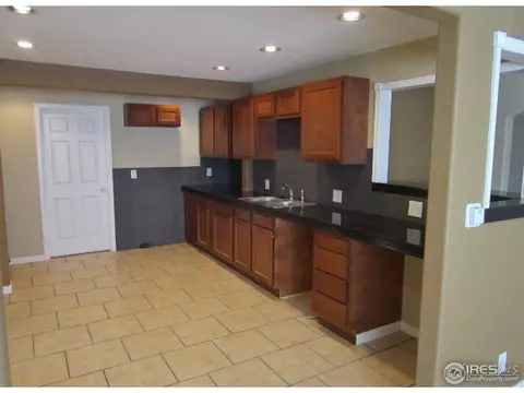 1117 Lima St, Aurora, CO 80010 photo 2