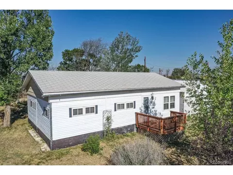 635 2nd St, Bennett, CO 80102 photo 4
