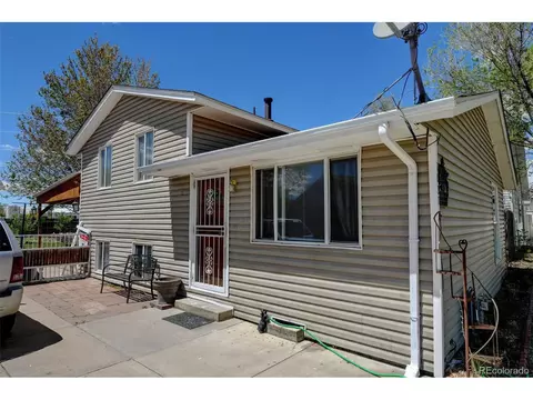 1021 Pacific Ct, Fort Lupton, CO 80621