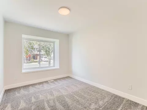 4632 Eureka Ct, Denver, CO 80239 photo 15