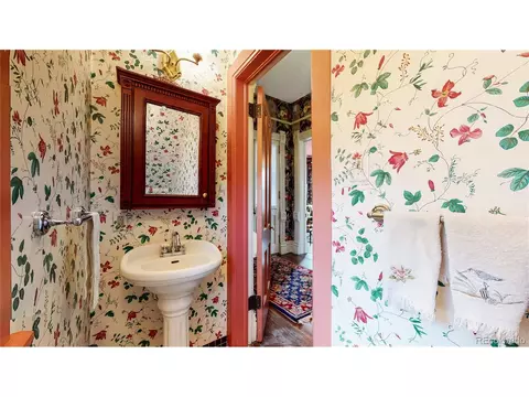 2801 Curtis St, Denver, CO 80205 photo 17